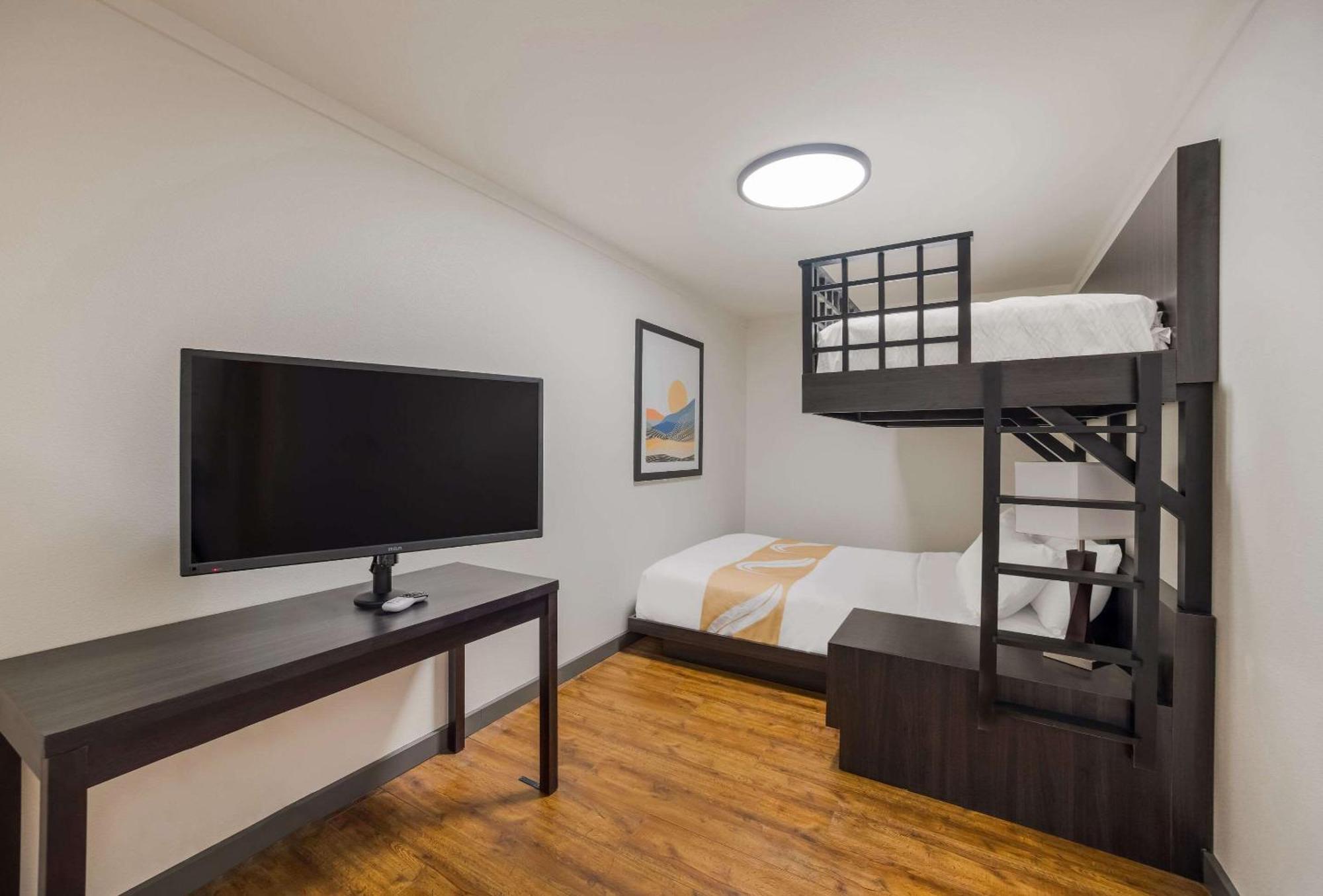 Quality Inn & Suites Castle Rock Sw Denver Extérieur photo